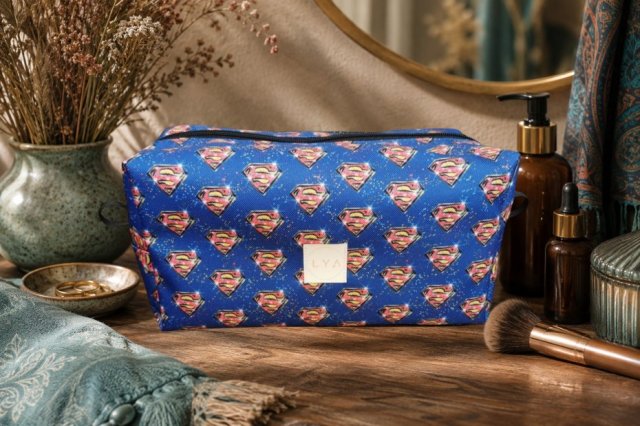 Kosmetyczka męska duża kosmetyczka podróżna wodoodporna saszetka etui organizer superman