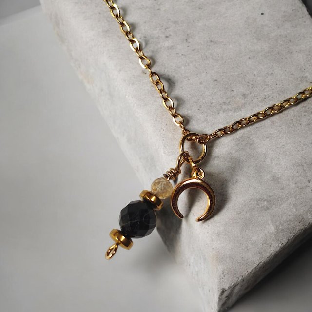 Naszyjnik z czarnym turmalinem i cytrynem Pozłacany Amulet Ochronny Lunula Księżyc
