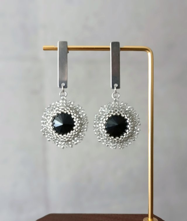 BLACK DIAMOND