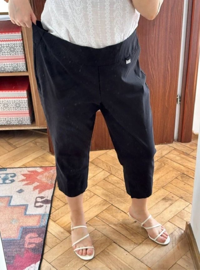 Czarne bermudy klasyczne proste wygodne basic minimalistyczne uniwersalne XXXL / 46 / 18 Premiere