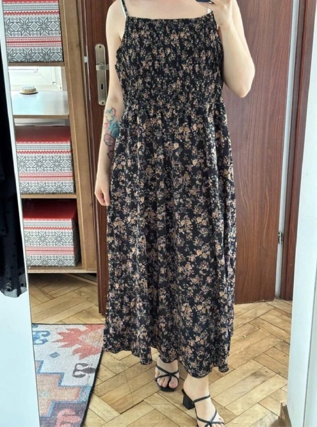 Sukienka maxi na ramiączkach czarna w kwiaty boho letnia zwiewna Plus Size oversize Shein 4XL / 48 / 20