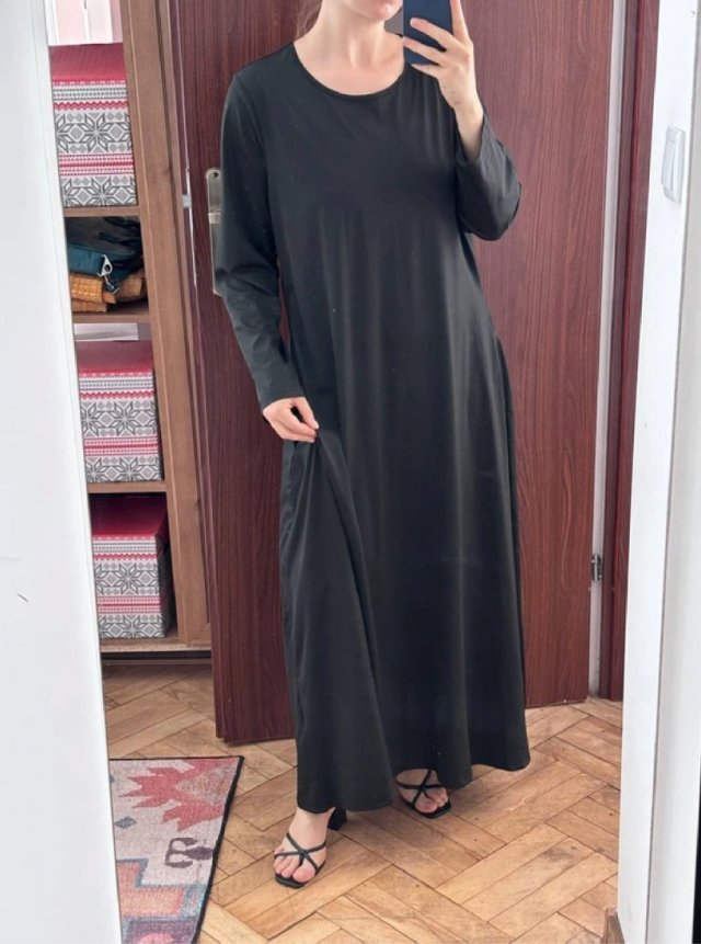 Czarna maxi sukienka z długim rękawem oversize Shein Curve plus size 4XL / 48 / 20