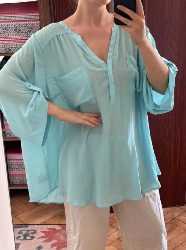 Błękitna bluzka Torrid Harper 4 Plus Size V-neck z kieszeniami oversize 9XL / 58 / 30