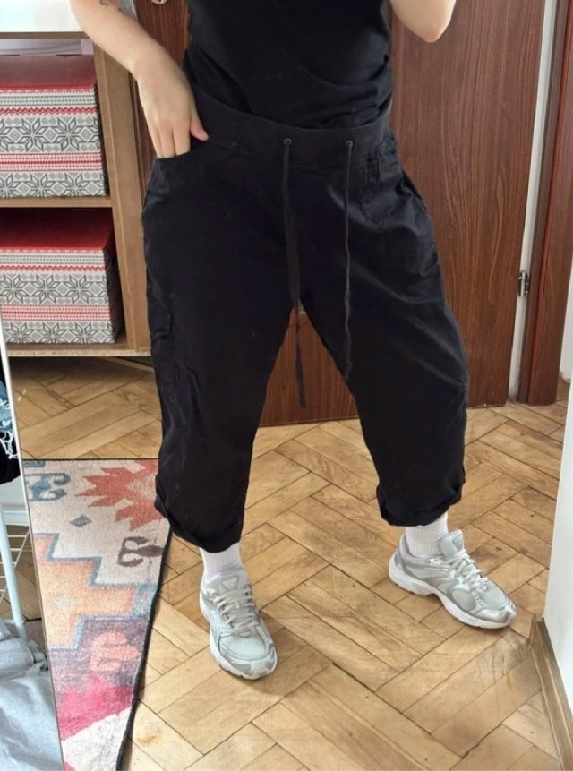 Czarne cargo szorty Terra & Sky 4XL haftowane kwiaty bawełniane Plus Size 4XL / 48 / 20