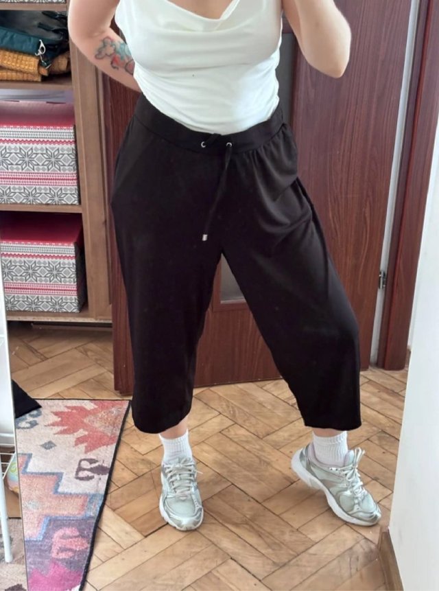 Avenue Black Cropped Pants Capri Plus Size Elastyczny Pas Szerokie Nogawki 3/4 4XL / 48 / 20