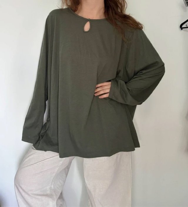 Oliwkowa bluzka oversize długi rękaw D&Co. Plus Size 9XL / 58 / 30