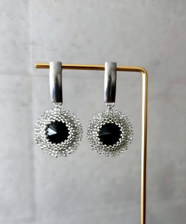 BLACK DIAMOND
