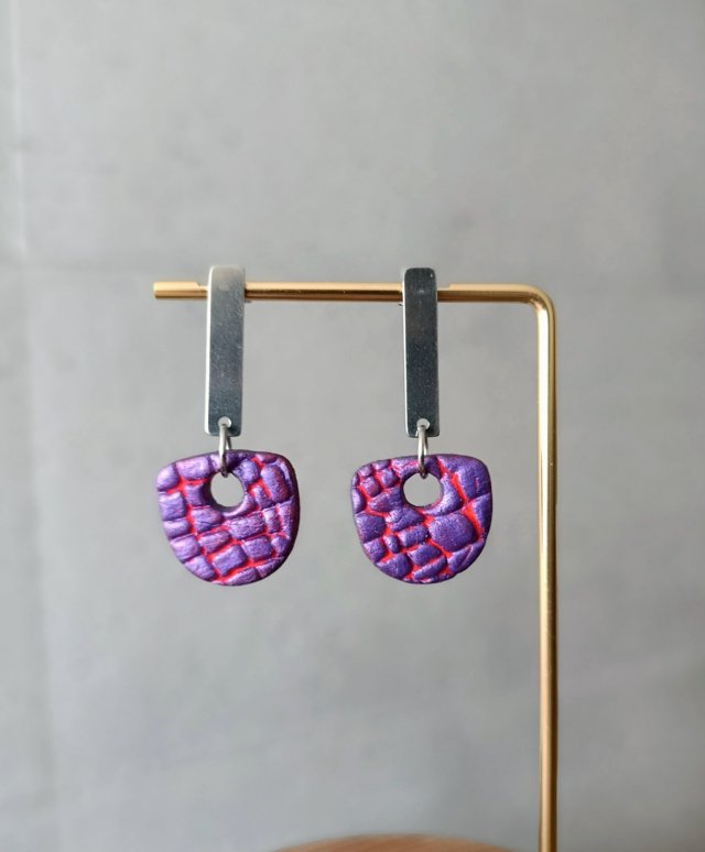 Purpurowe