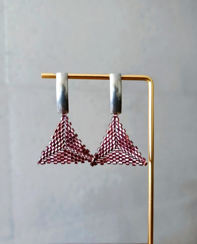 TRIANGLE GLAMOUR