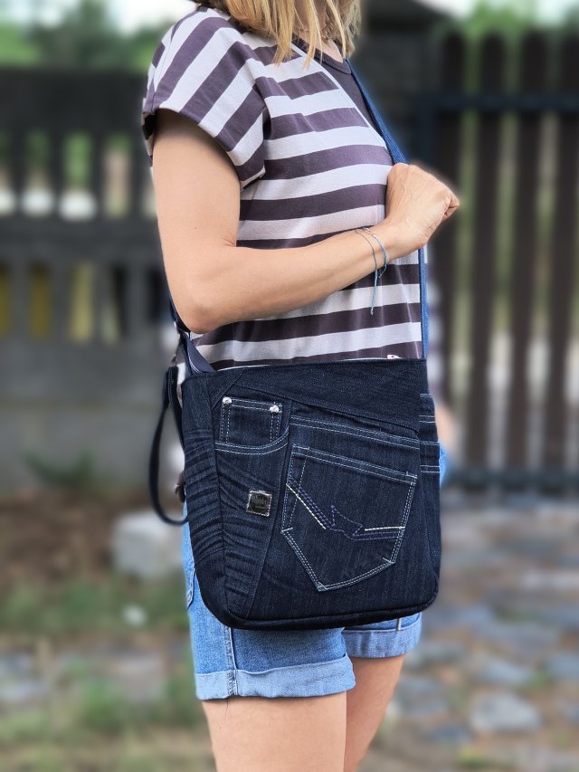 upcyklingowa jeansowa listonoszka