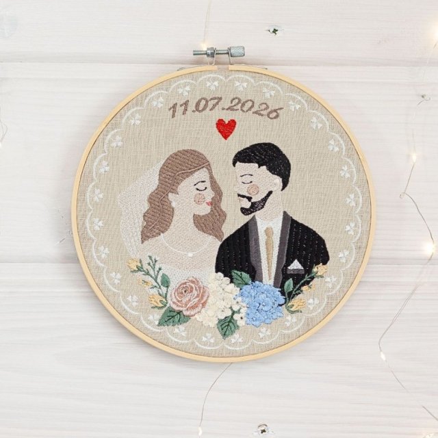 Personalizowana pamiątka ślubna, haft w tamborku