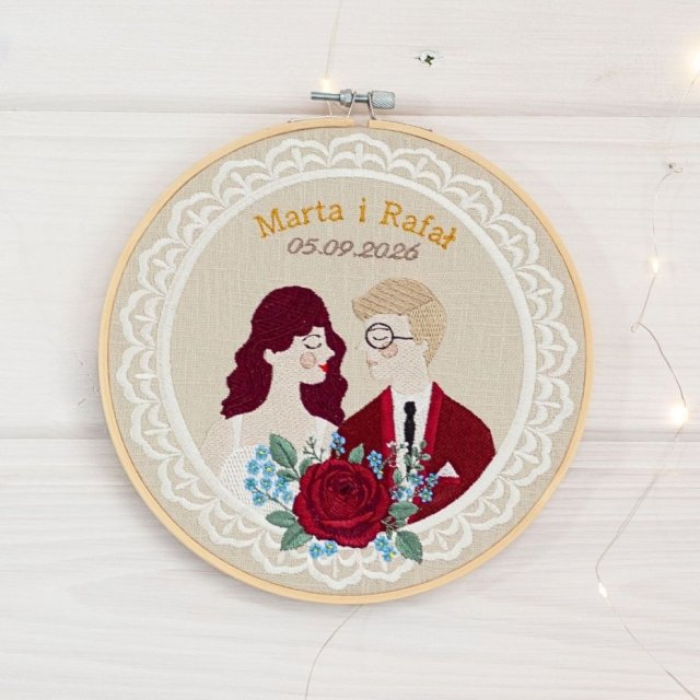 Personalizowana pamiątka ślubna, haft w tamborku
