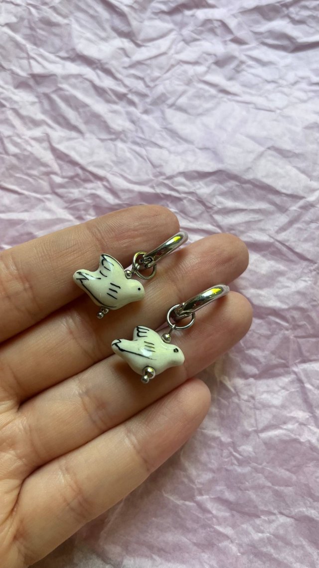 Kólczyki z ceramicznymi ptaszkami