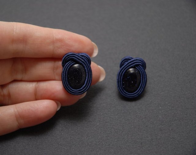 kolczyki sutasz z Nocą Kairu