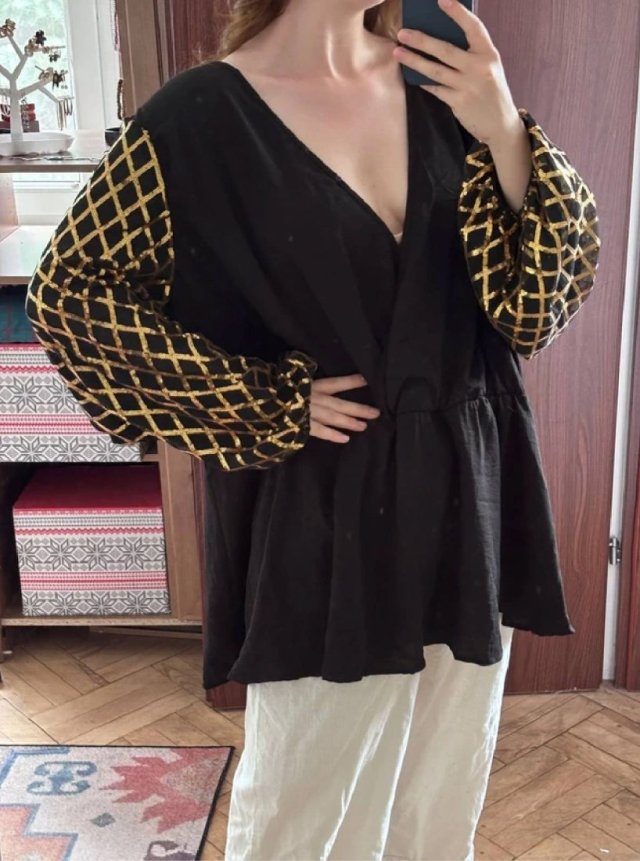 BloomChic bluzka 8XL 60 czarna złote rękawy kopertowa nowa z metką Plus Size 9XL / 58 / 30