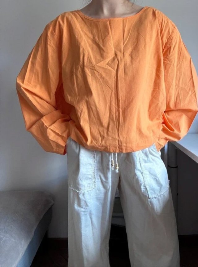 Jasnopomarańczowa (energetyczna) bluzka oversize wykonana w 100% z bawełny. 4XL / 48 / 20