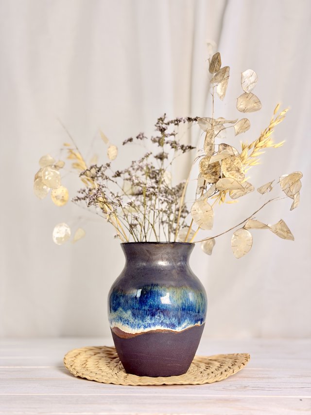 Ceramiczny wazon na kwiaty "Lanzarote", organiczne szkliwienie, czarna kamionka