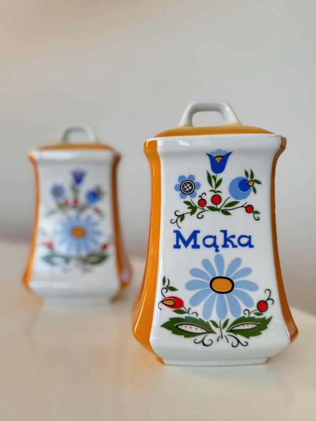 Pojemnik kuchenny z wzorem kaszubskim