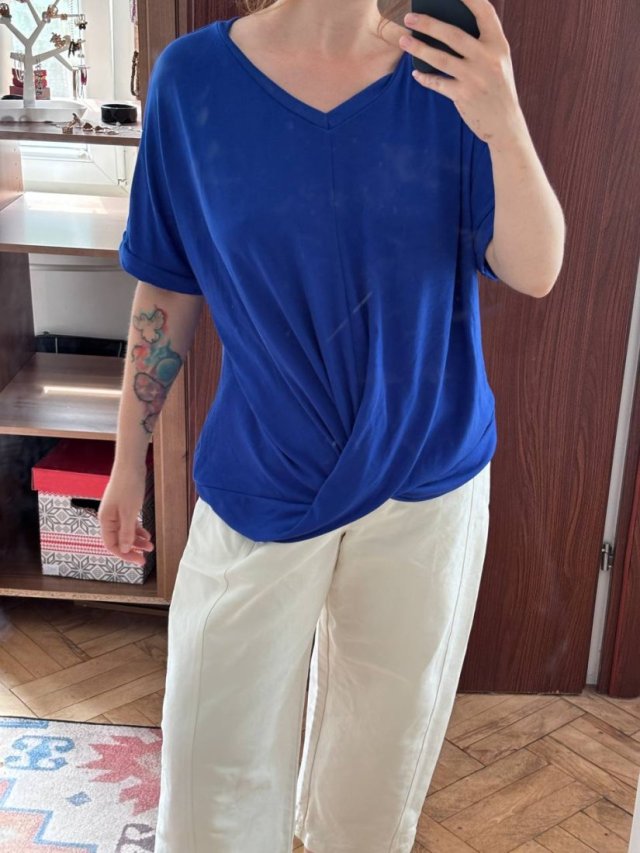 Blumen Niebieska Bluzka z Twistem Plus Size XXXL / 46 / 18