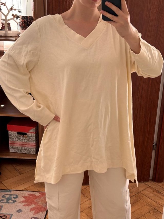 Isaac Mizrahi Live Kremowa Bluzka V-Neck Plus Size 8XL / 56 / 28