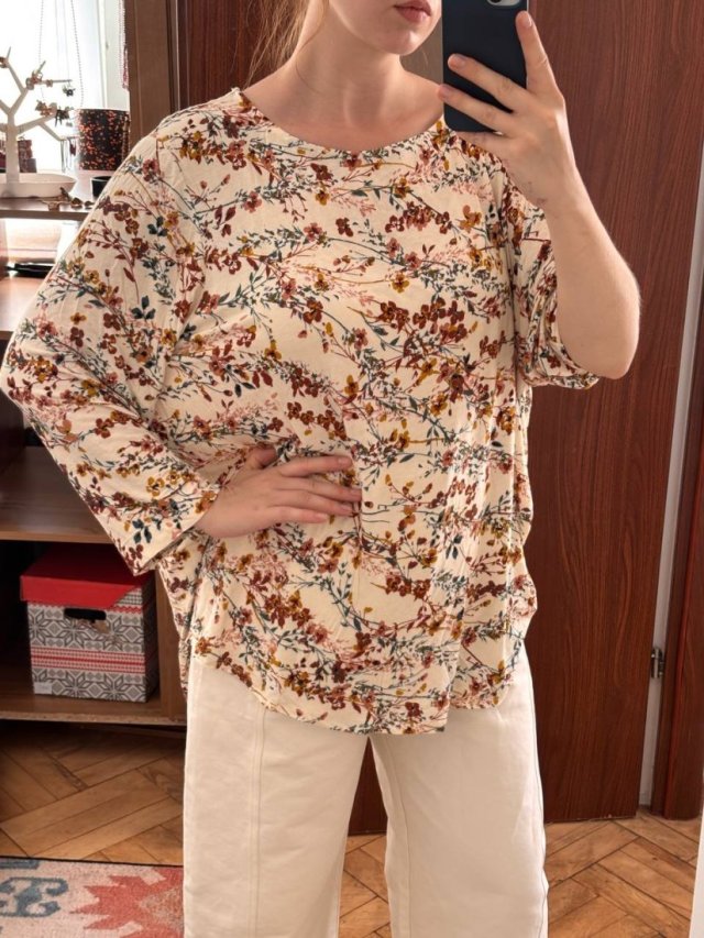 Emaline Woman Bluzka w Kwiaty Plus Size 5XL / 50 / 22