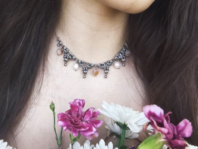 Baśniowy choker chainmaille z perłami i cytrynem, fairycore, elficki, romantyczny