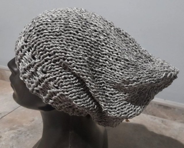 Srebrna czapka handmade