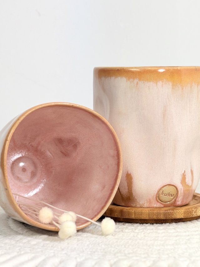 Kubeczek bez ucha gniotek różowy, ceramika, handmade, kamionka