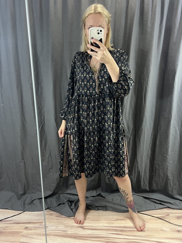 Black Colour ethno