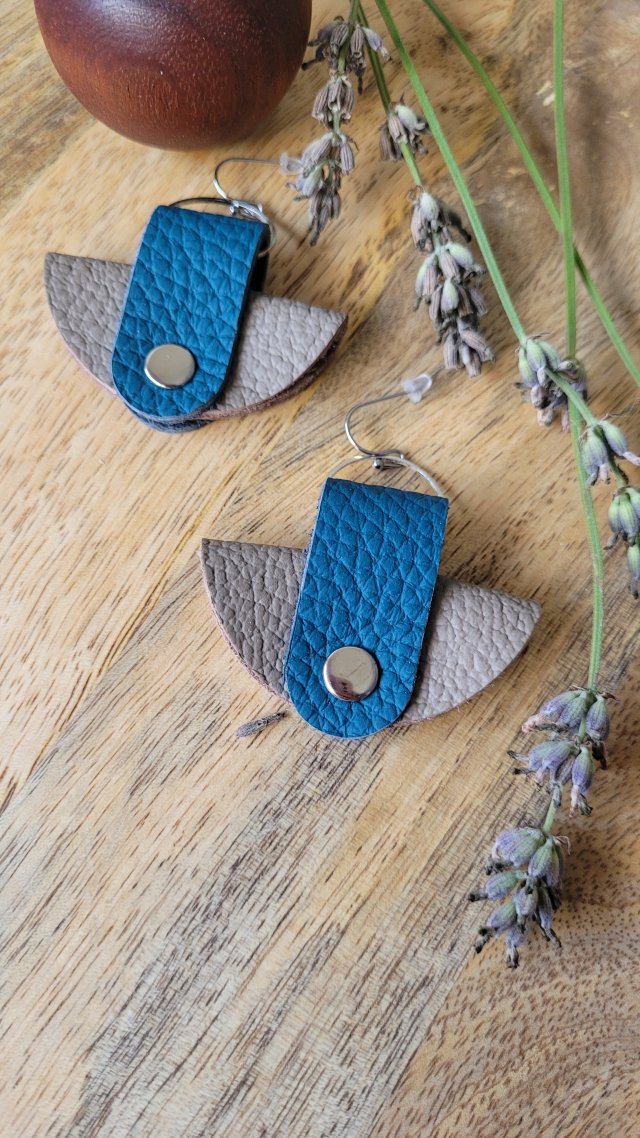 Kolczyki skórzane Boho szaro- niebieskie