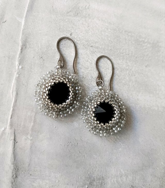BLACK DIAMOND