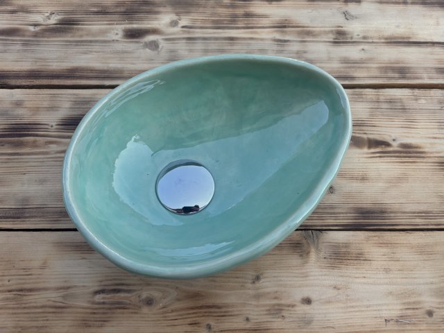 Umywalka ceramiczna ręcznie robiona do małej łazienki