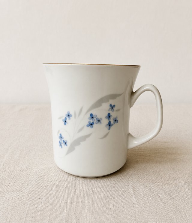 Kubek Włocławek porcelana vintage niebieskie kwiaty PRL