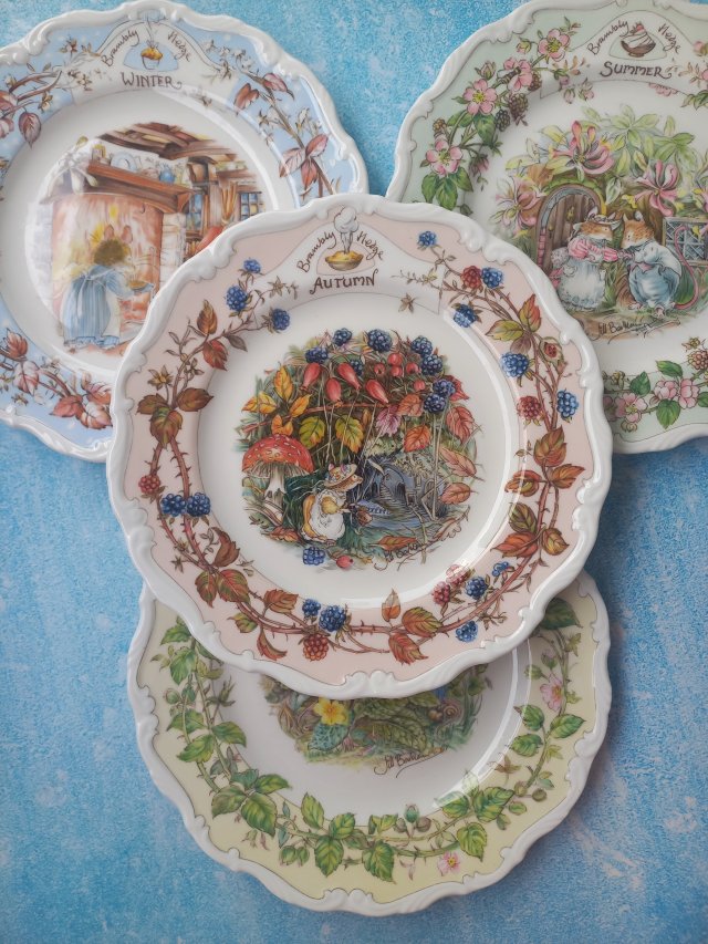 4 talerzyki Brambly Hedge