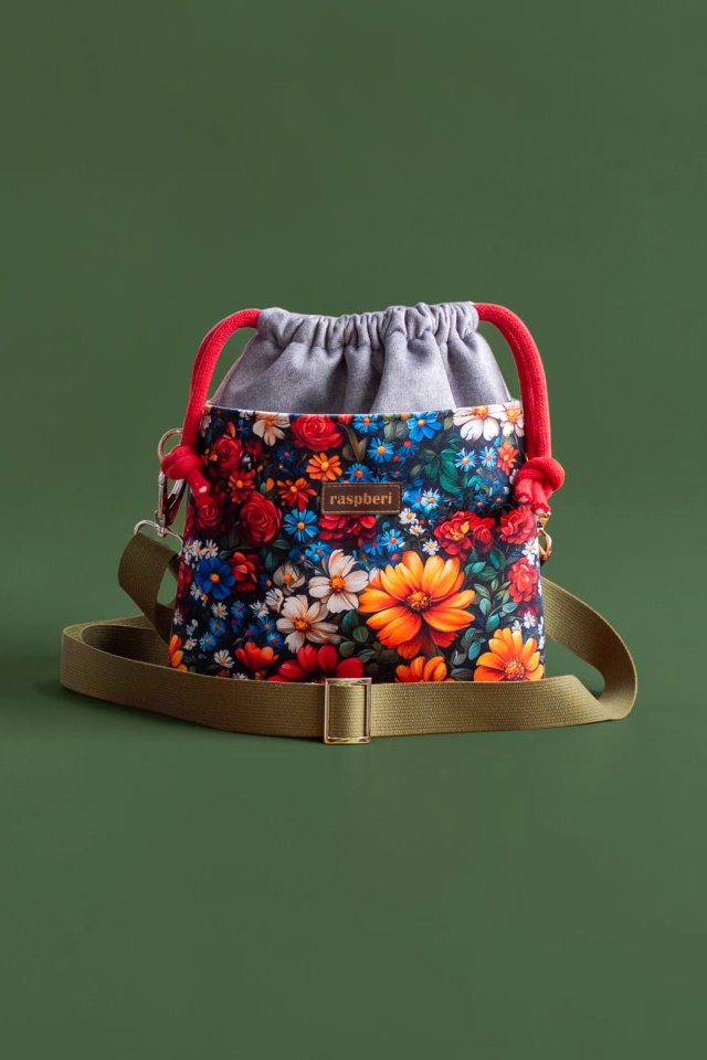 Listonoszka handmade z weluru – unikatowa torebka Raspberi 26 × 28 cm