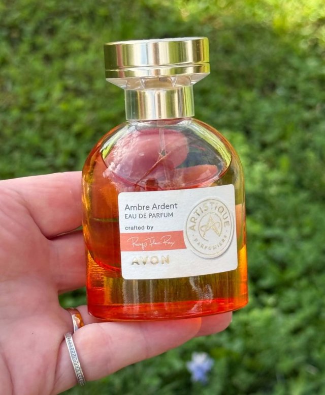 AMBRE ARDENT ARTISTIQUE * eau de perfum * AVON 50 ml * unisex