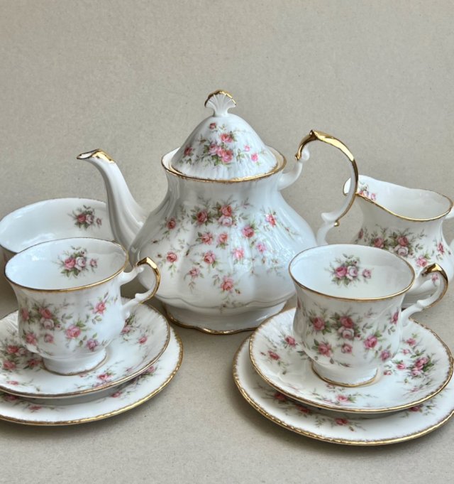 Very Rare ❤ Tête-à-Tête Paragon Victoriana Rose Tea Set for Two - Fine Bone