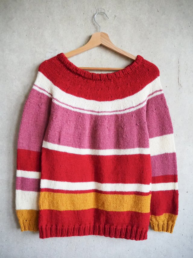 wełniany sweter w paski czerwony żółty pasiasty wełna ręcznie robiony na drutach handmade rękodzieło rozmiar S