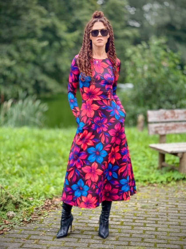 Sukienka basic - Sara Flower Power