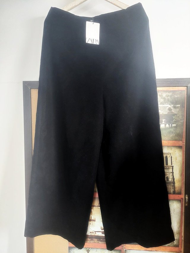 nowe aksamitne spodnie zara