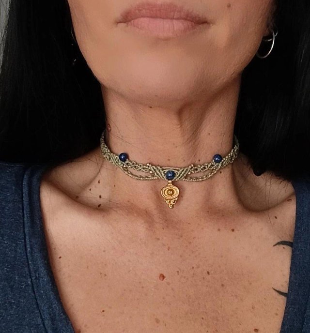Lapis lazuli choker