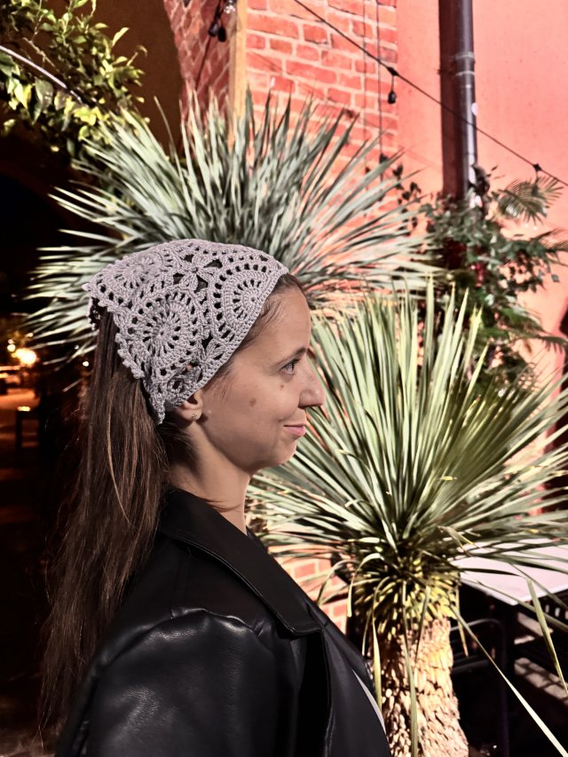 Bandana szydełkowa, chusta na głowę boho szara