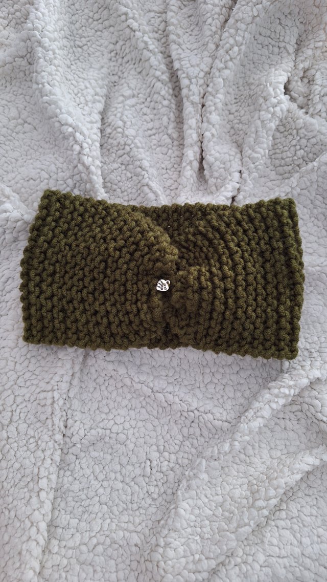 Khaki OPASKA handmade z serduszkiem - naturalny kolor i ręczne wykonanie