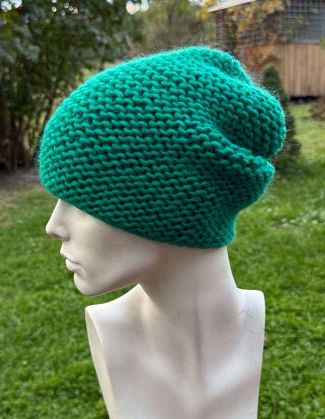 100% WOOL * ZIMOWA WEŁNIANA CZAPKA * ZIELONA NA PRAWO