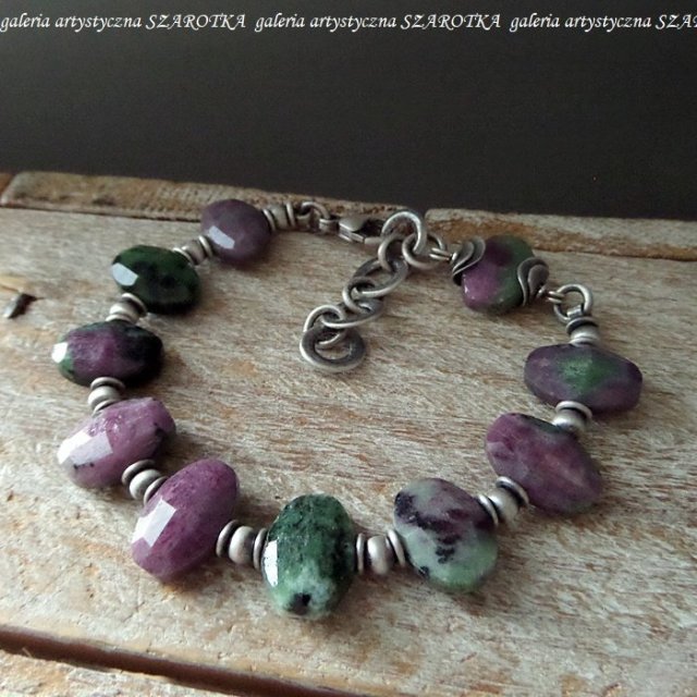 PURPLE-GREEN bransoletka z zoisytu z rubinem i srebra