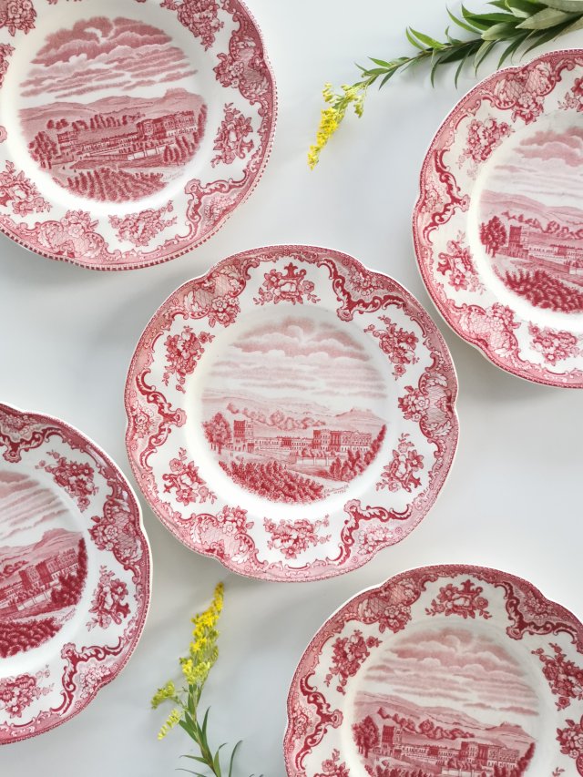 Talerz z angielskiej porcelany