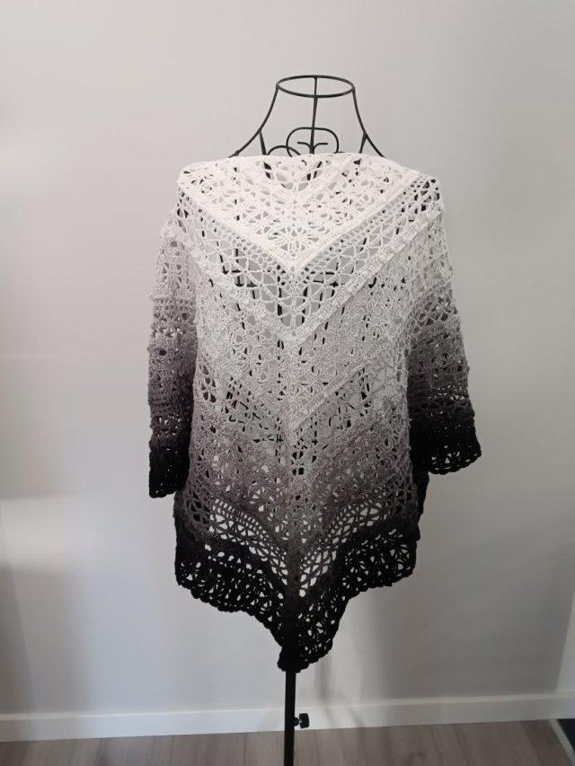 Chusta ombre Geometrica / biel i czerń
