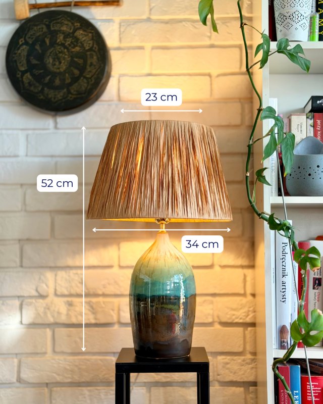 Ceramiczna duża lampa z abażurem z rafii, zieleń, brąz i beż handmade