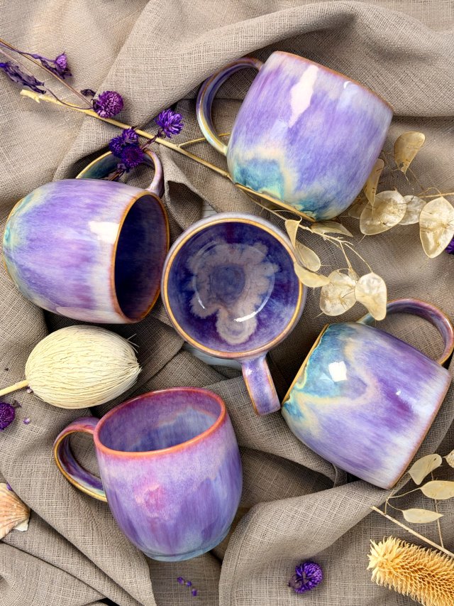 Duży lawendowy kubek ceramiczny, róż, turkus i fiolet, kamionka