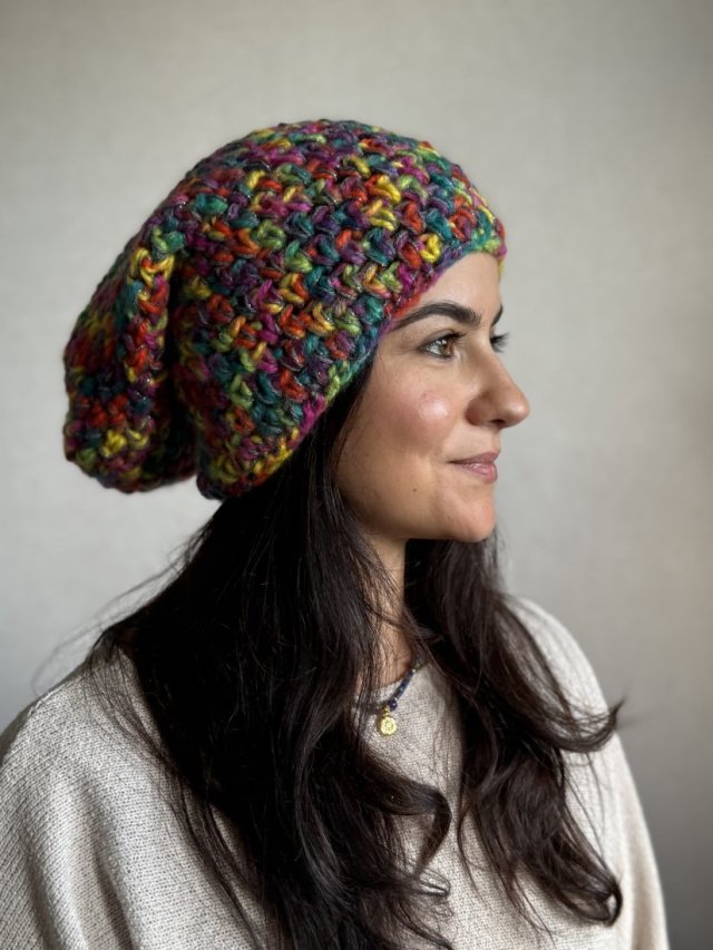 Kolorowa czapka beanie wełniana z alpaką – ręcznie wykonana w Polsce